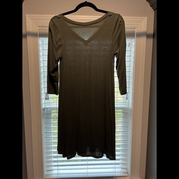Mid-length Sleeved Dress - Picture 2 of 2